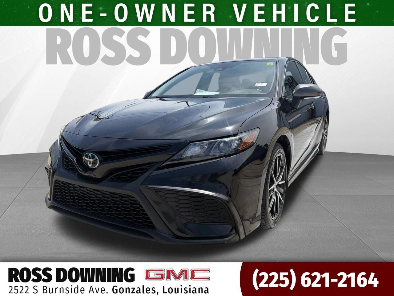2024 Toyota Camry SE in Black — front three-quarter view